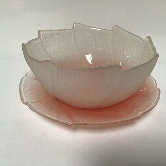 Vintage Pink Lotus Identification Art Glass Tea Bowl W/ Saucer - Picture 4 of 8